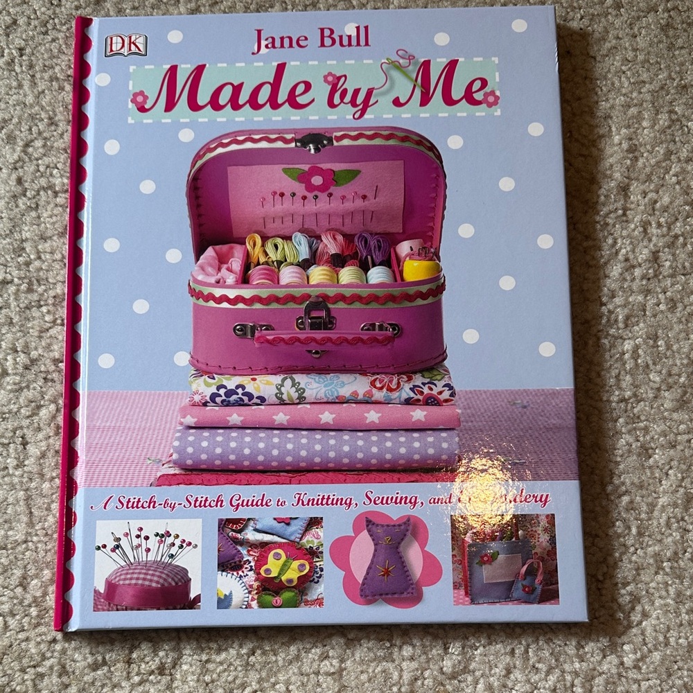 Made by Me by - Pink Craft Sewing Book